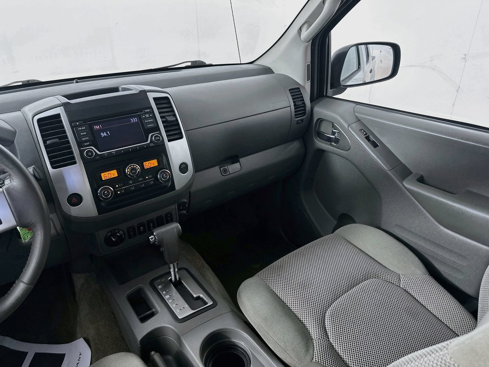 Used 2017 Nissan Frontier SV w/ SV Value Truck Package AWD/4WD image 25