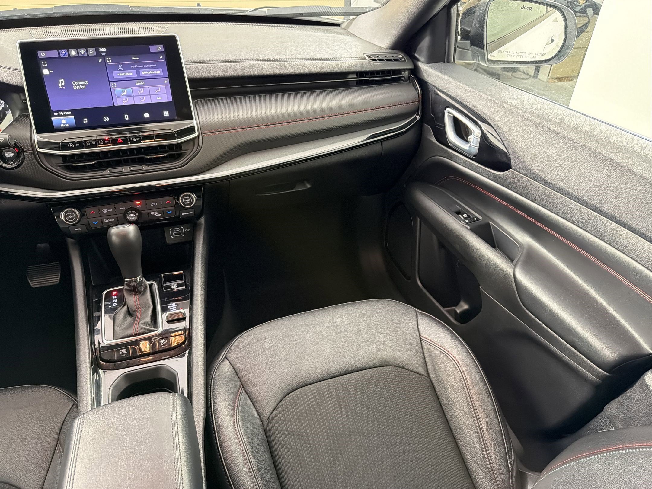 Used 2024 Jeep Compass Trailhawk image 26