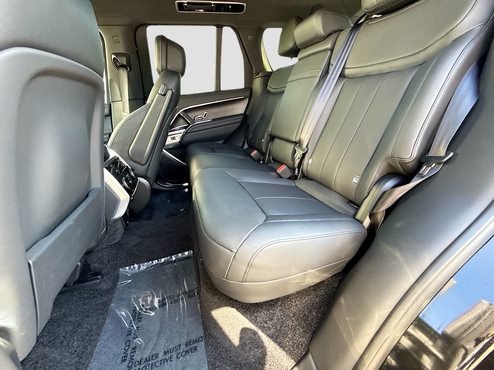 Used 2025 Land Rover Range Rover SE AWD/4WD image 20