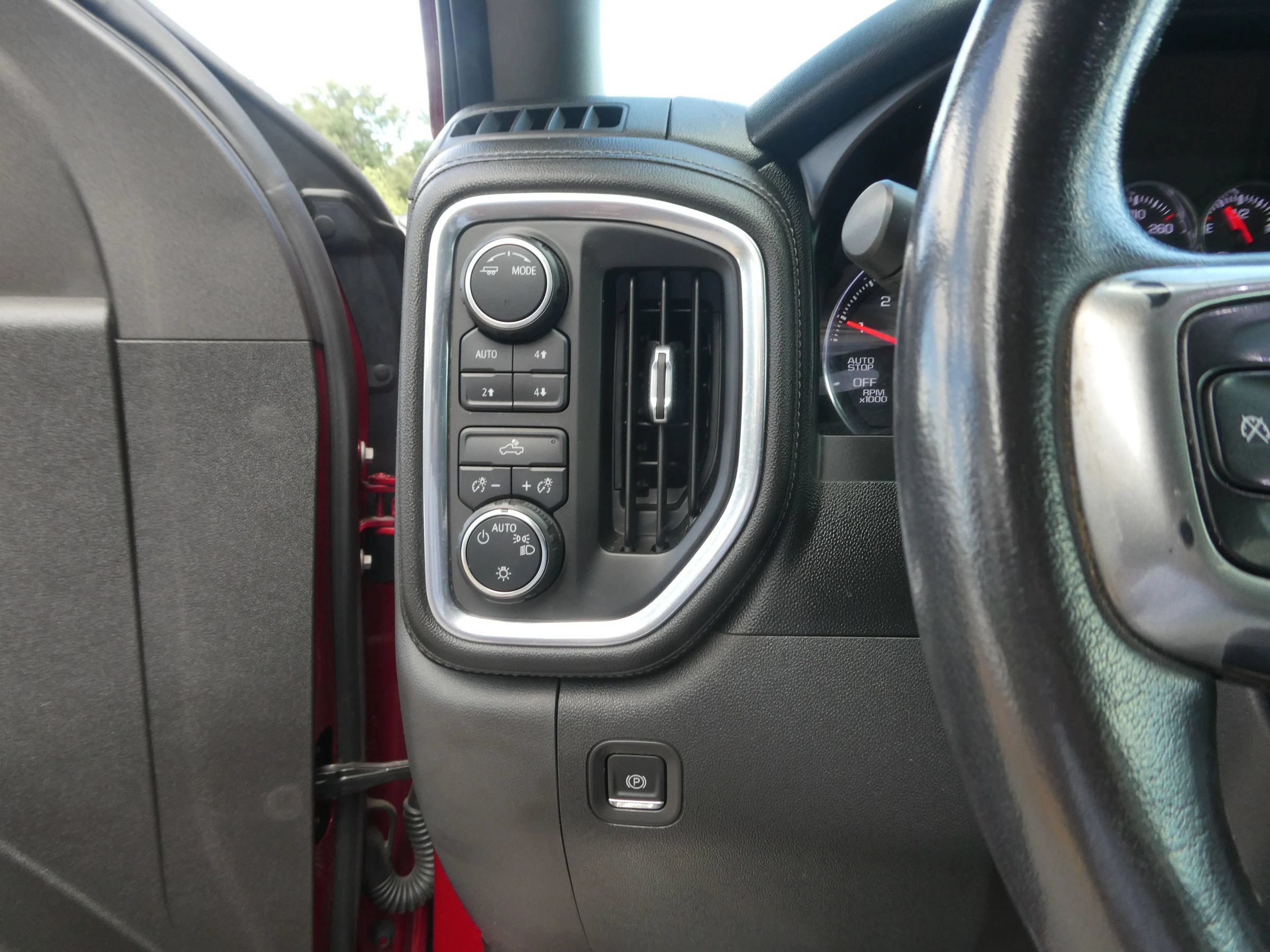 Used 2021 Chevrolet Silverado 1500 LT w/ All Star Edition Plus AWD/4WD image 16
