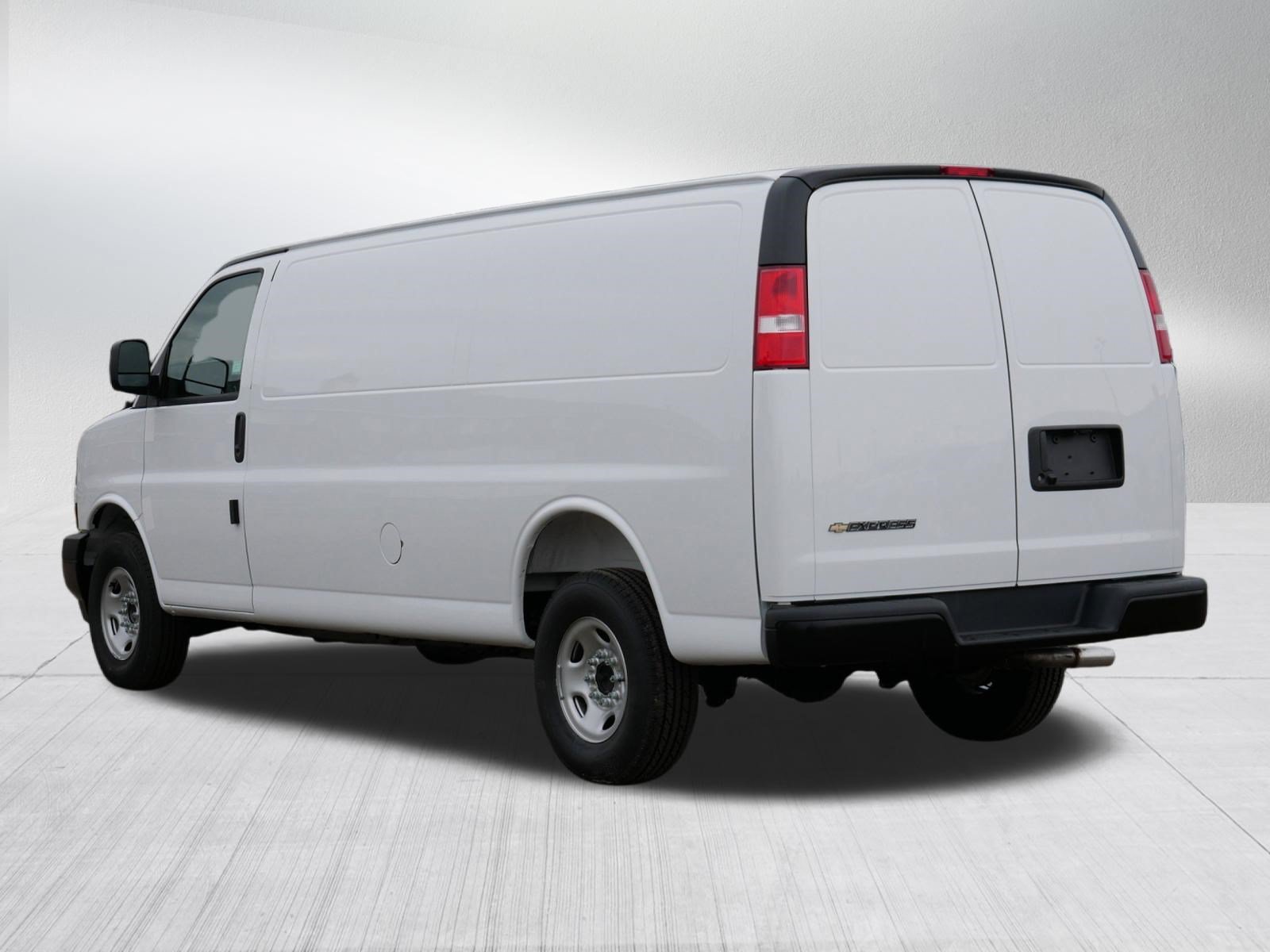 New 2026 Chevrolet Express 3500 Extended w/ Driver Convenience Package RWD image 3
