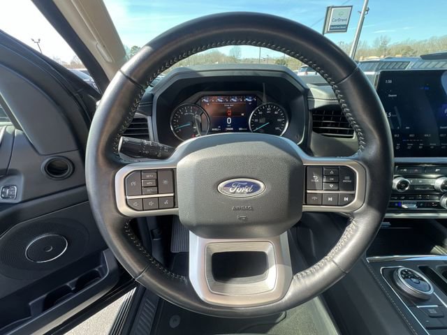 Used 2024 Ford Expedition Max XLT image 11
