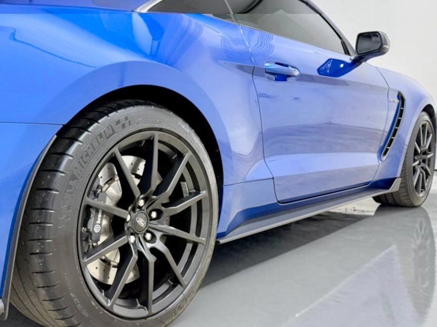 Used 2018 Ford Mustang Shelby GT350 w/ Electronics Package RWD image 17