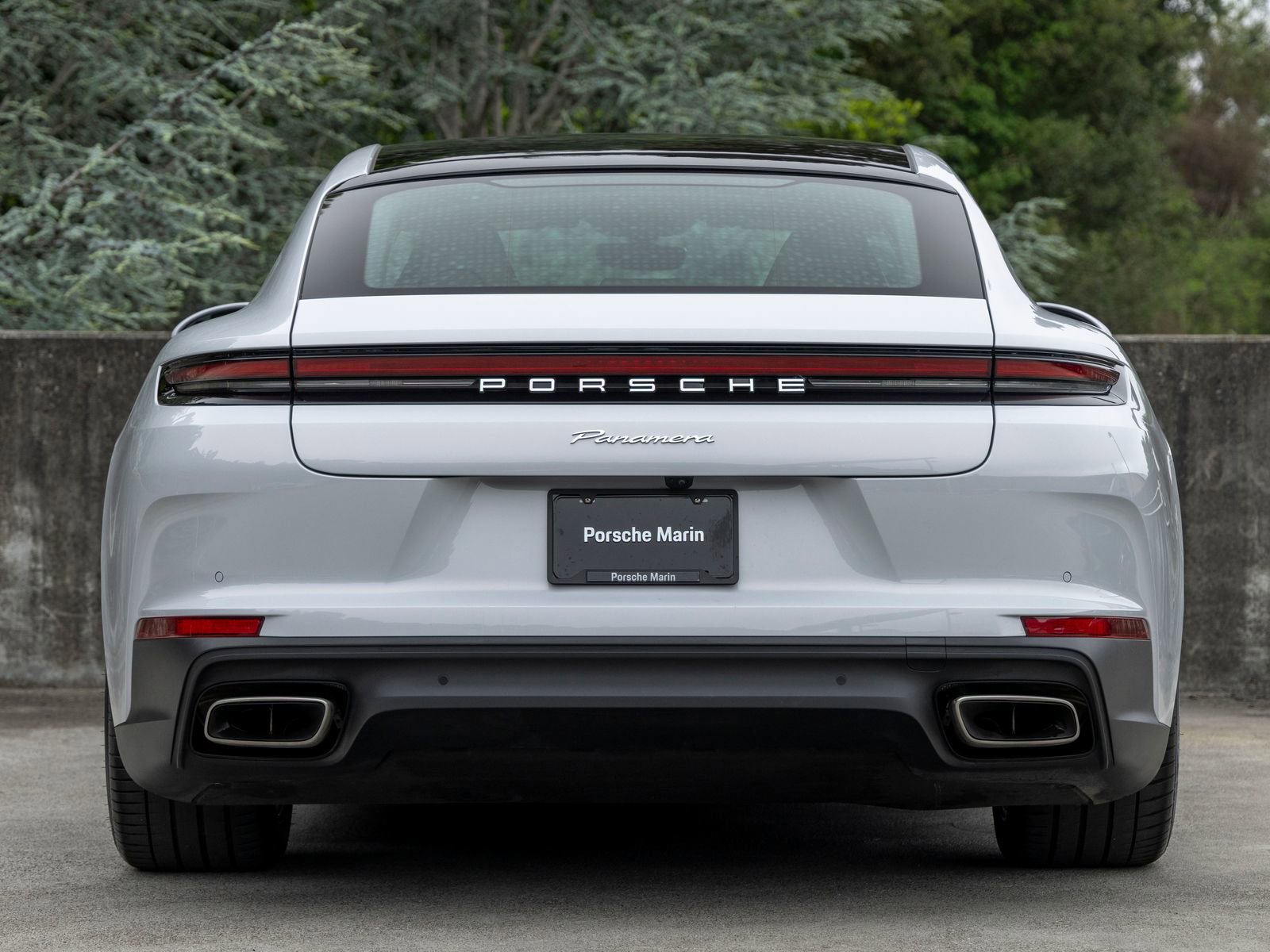 Certified 2025 Porsche Panamera image 10
