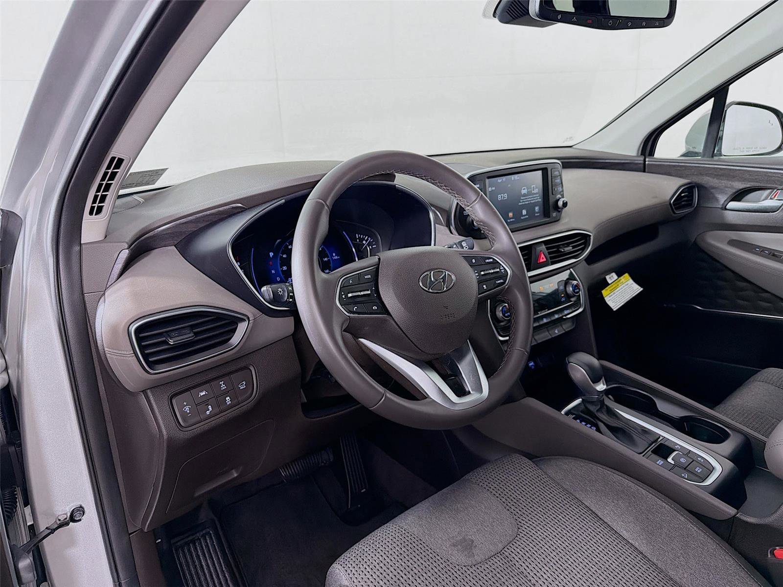 Used 2019 Hyundai Santa Fe SEL AWD/4WD image 9