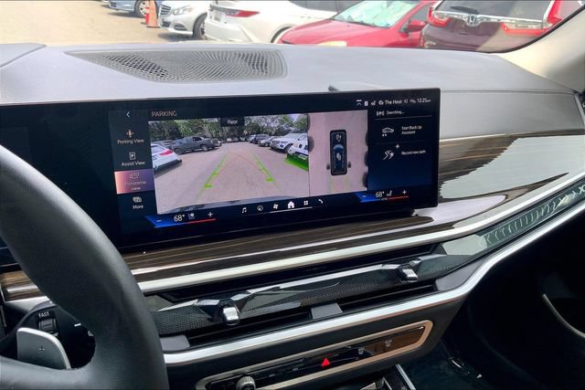 Used 2025 BMW X7 xDrive40i w/ Executive Package AWD/4WD image 23