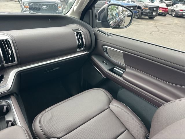 New 2026 Ford Expedition Max Platinum w/ Platinum Ultimate Package AWD/4WD image 14