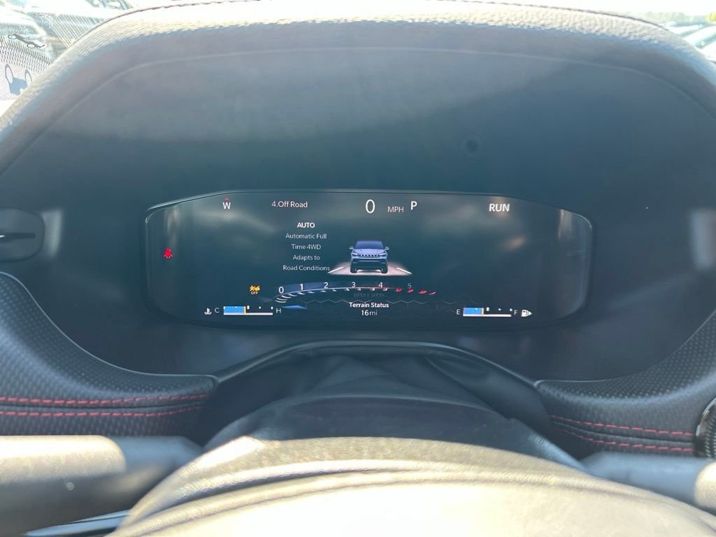 New 2026 Jeep Compass Trailhawk w/ Sun, Sound & Navigation Group AWD/4WD image 13