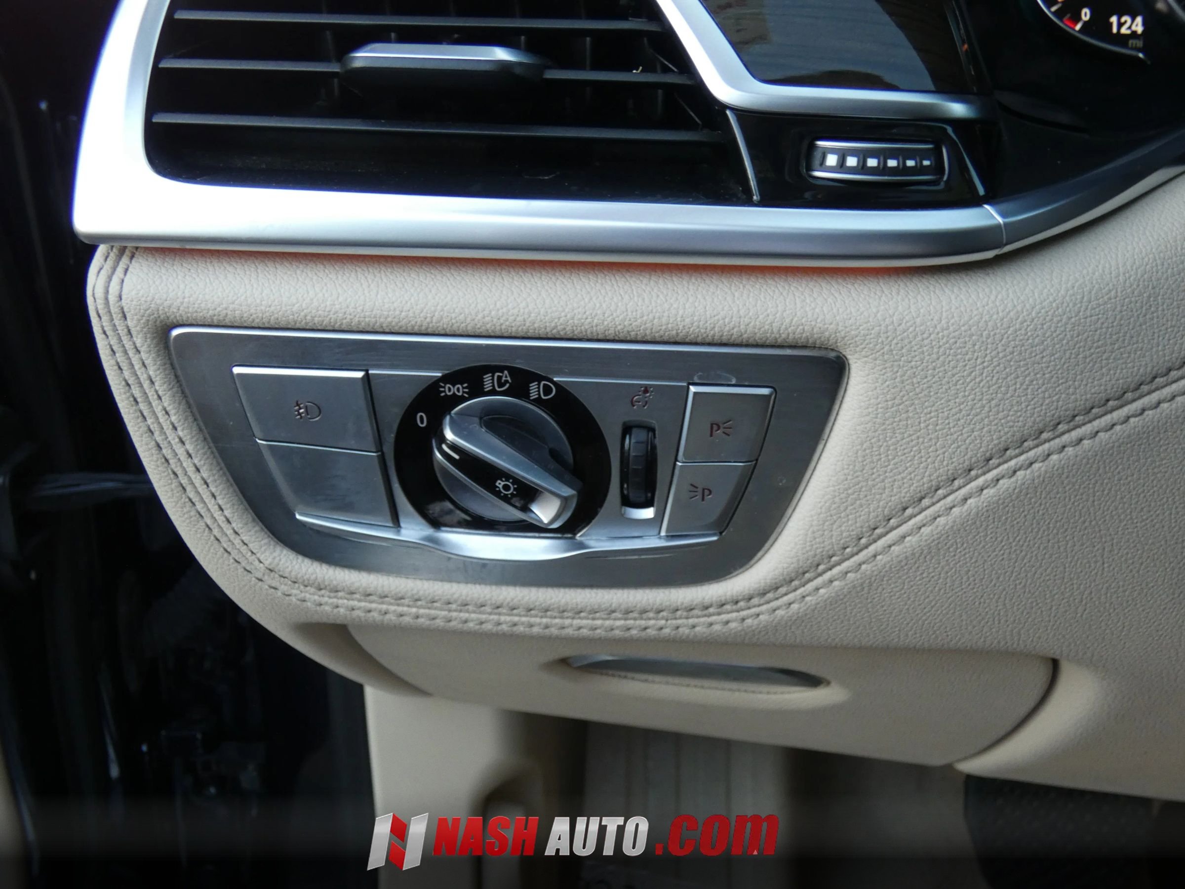 Used 2016 BMW 750i xDrive AWD/4WD image 86