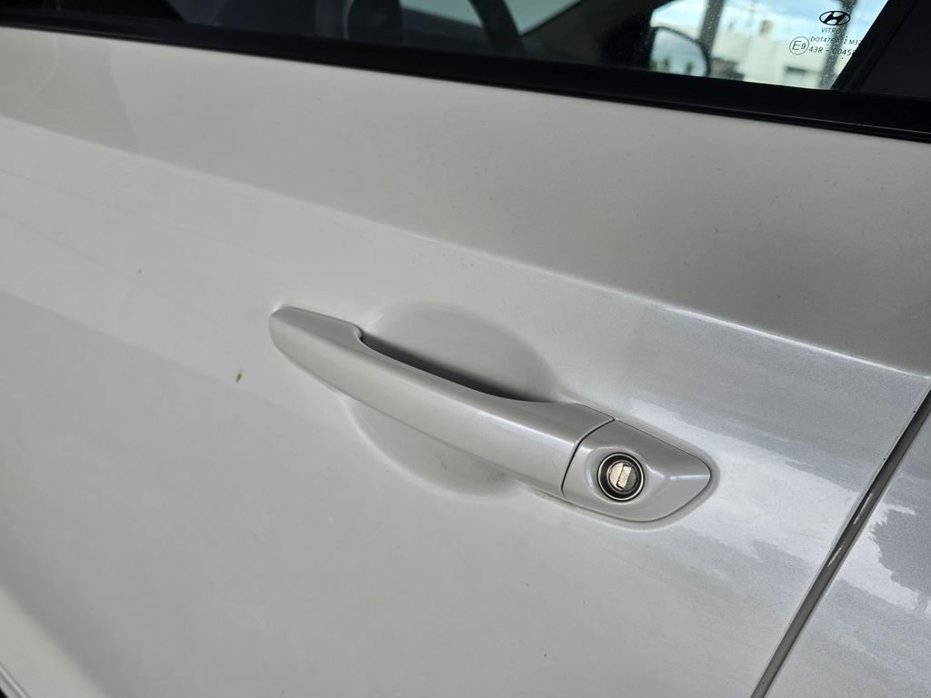 Used 2020 Hyundai Accent SE image 19