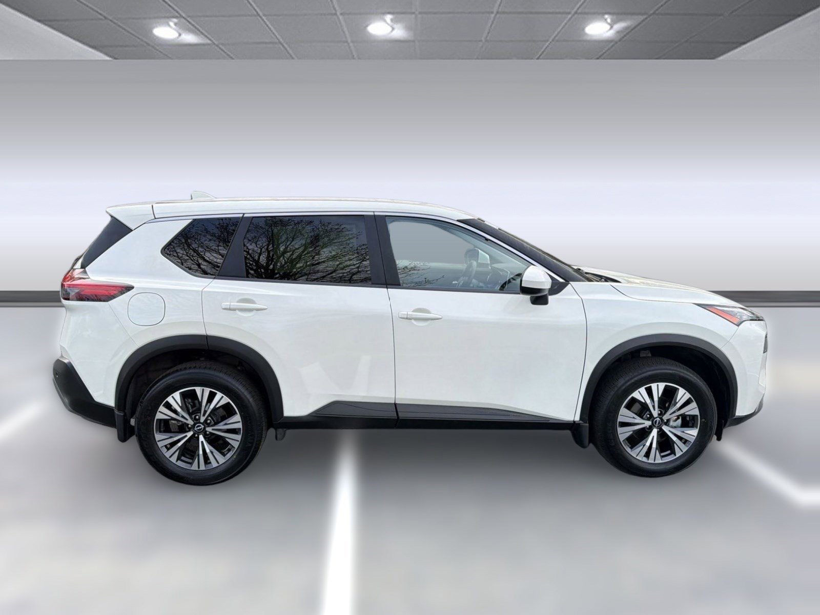 Used 2023 Nissan Rogue SV image 8