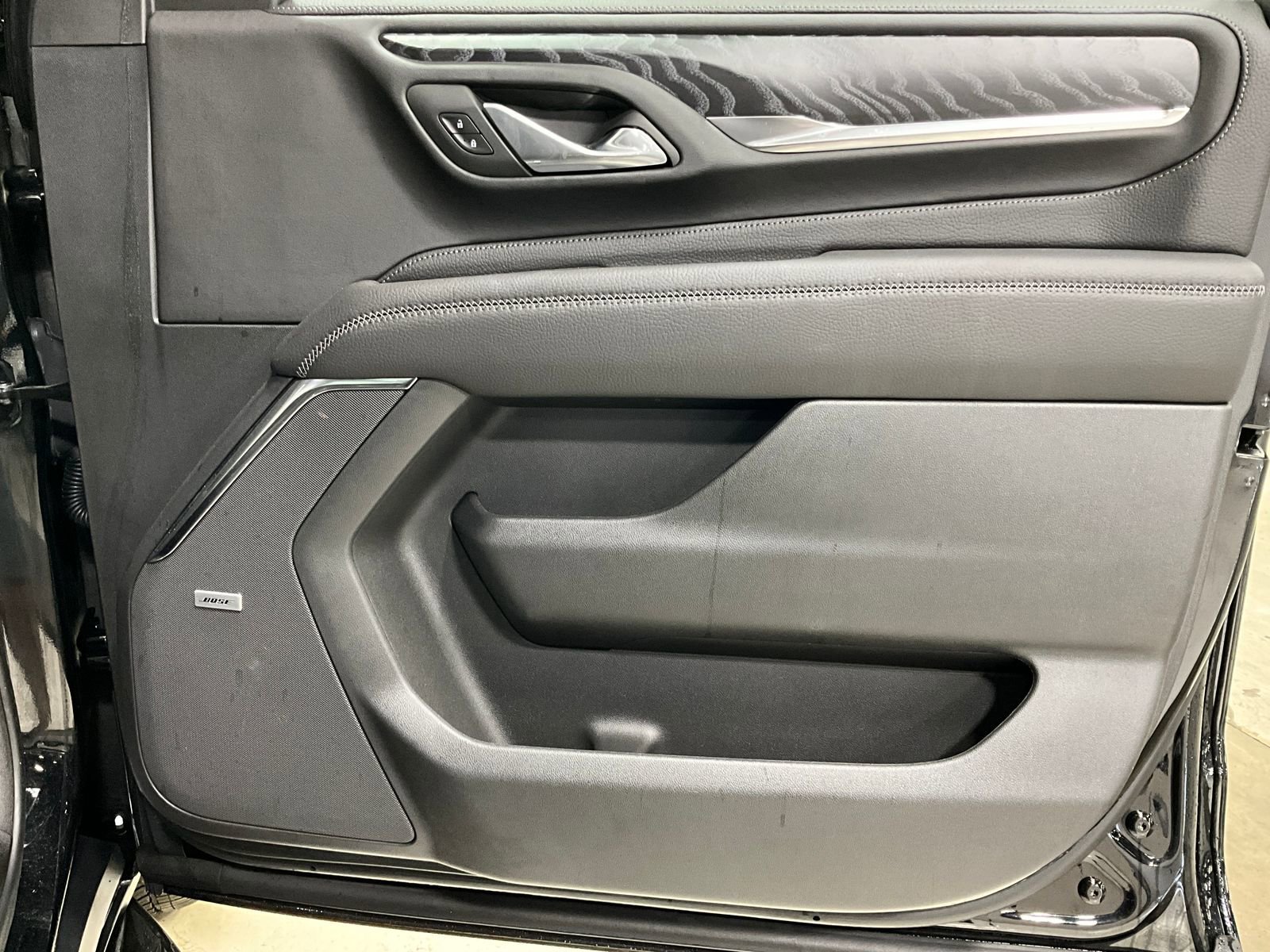 Used 2024 GMC Yukon XL Denali w/ Advanced Technology Package AWD/4WD image 23