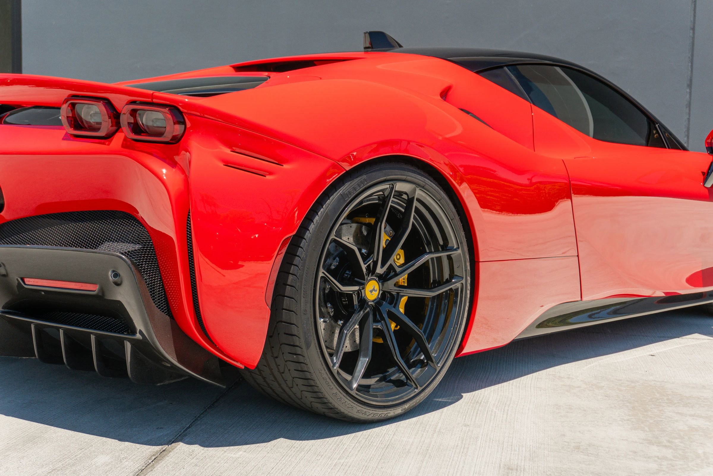 Used 2021 Ferrari SF90 Stradale AWD/4WD image 13