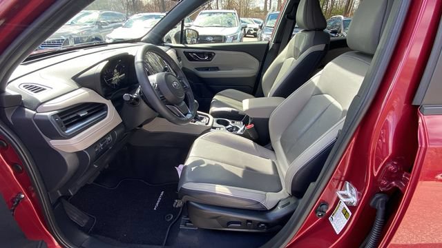 Used 2025 Subaru Forester Limited AWD/4WD image 31