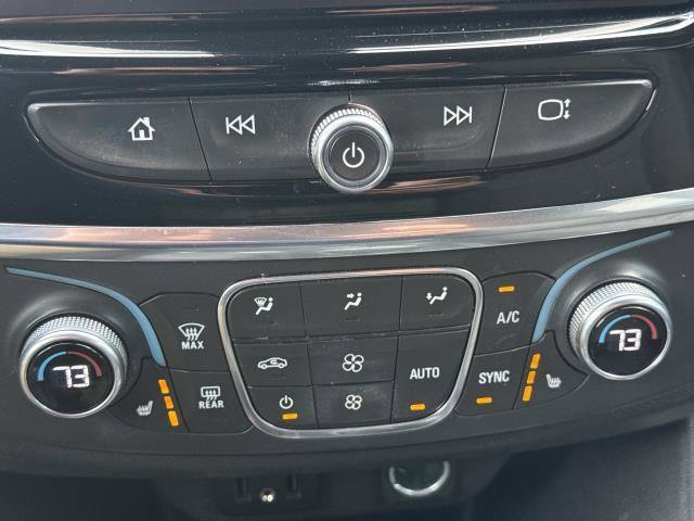 Used 2024 Chevrolet Traverse LT FWD image 20