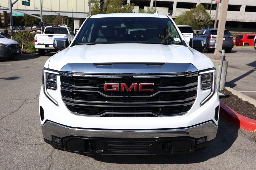Used 2024 GMC Sierra 1500 SLT image 9