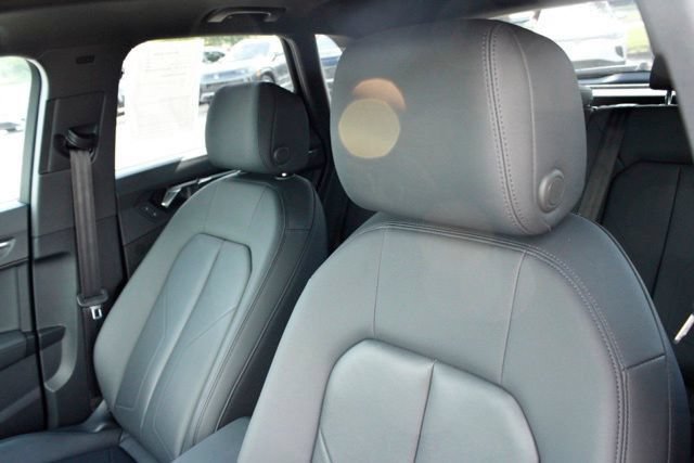 Used 2024 Audi Q3 2.0T Premium Plus AWD/4WD image 12