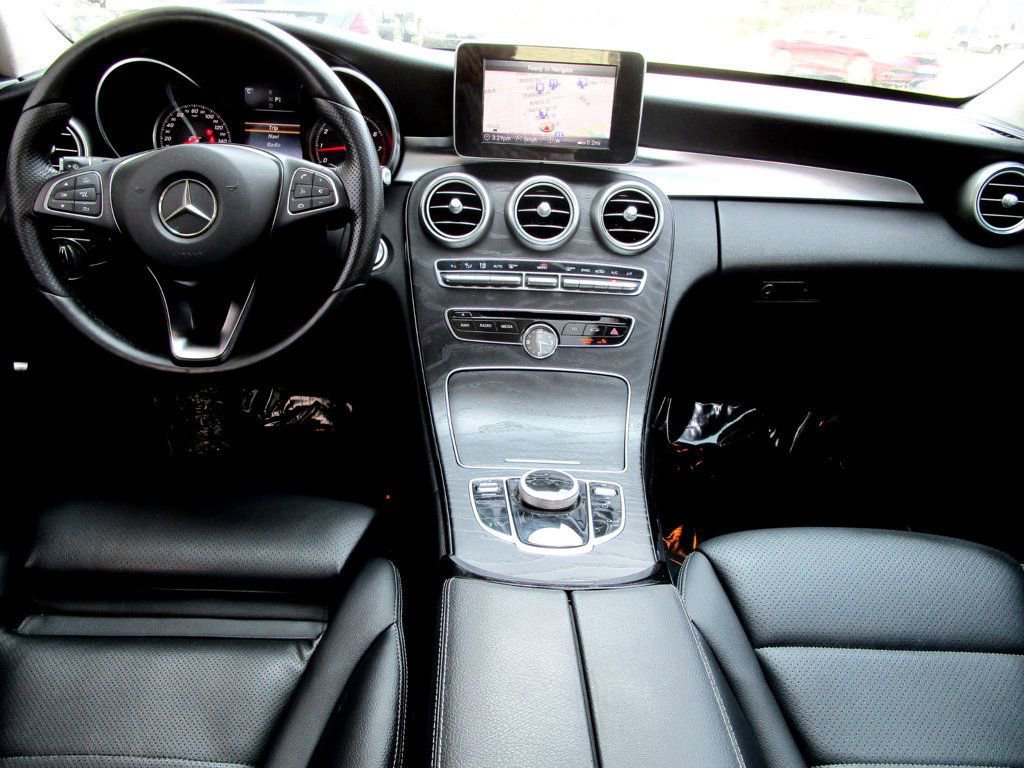 Used 2017 Mercedes-Benz C 300 4MATIC Sedan image 2