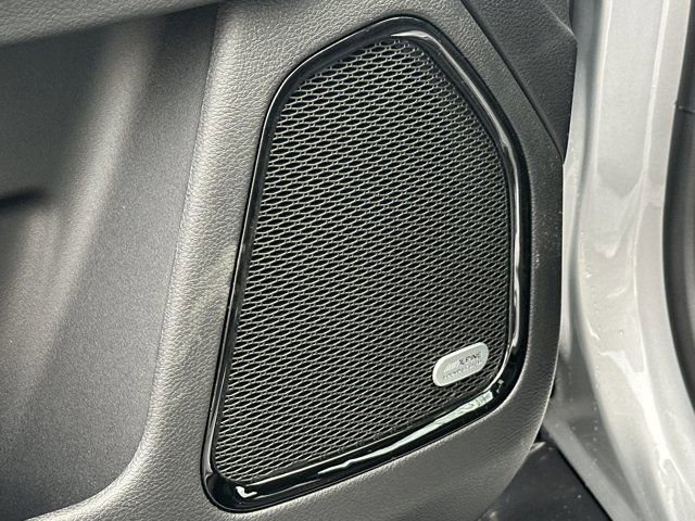 New 2026 Jeep Compass Limited image 12