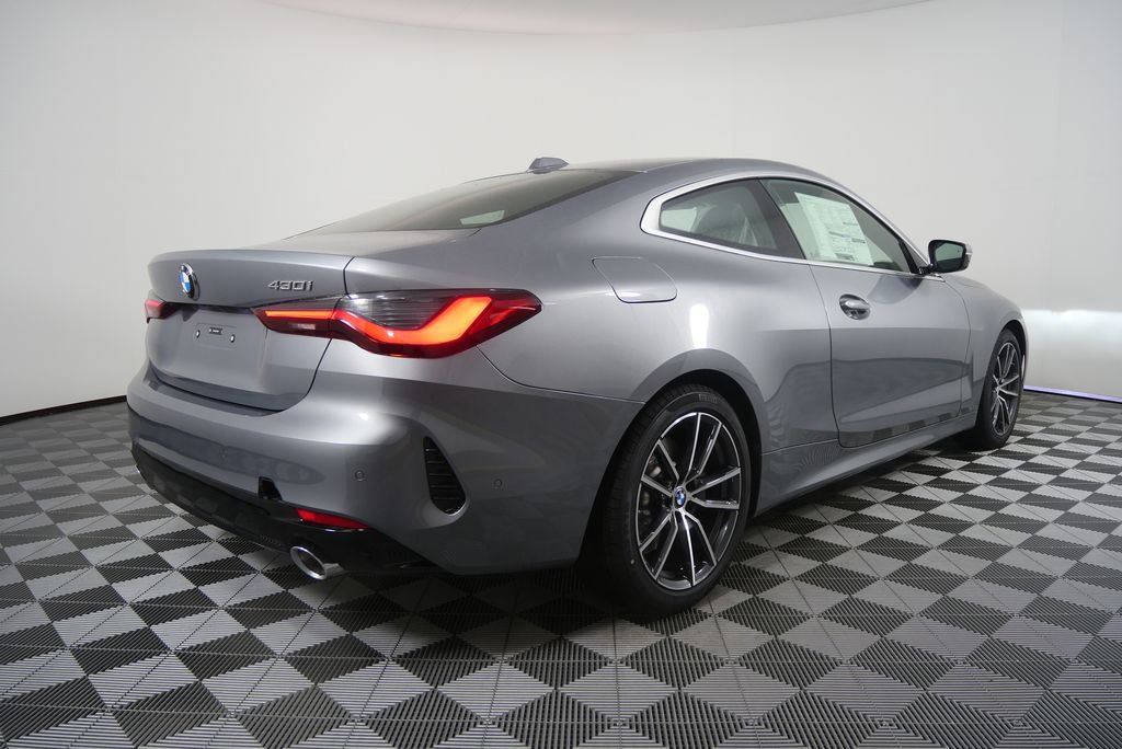 New 2026 BMW 430i Coupe w/ Parking Assistance Package RWD image 3