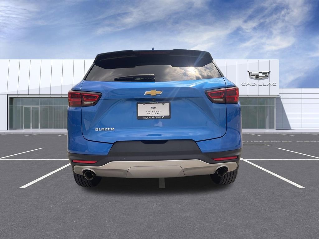 Used 2024 Chevrolet Blazer LT FWD image 7
