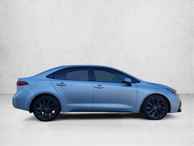 Used 2026 Toyota Corolla SE FWD image 4