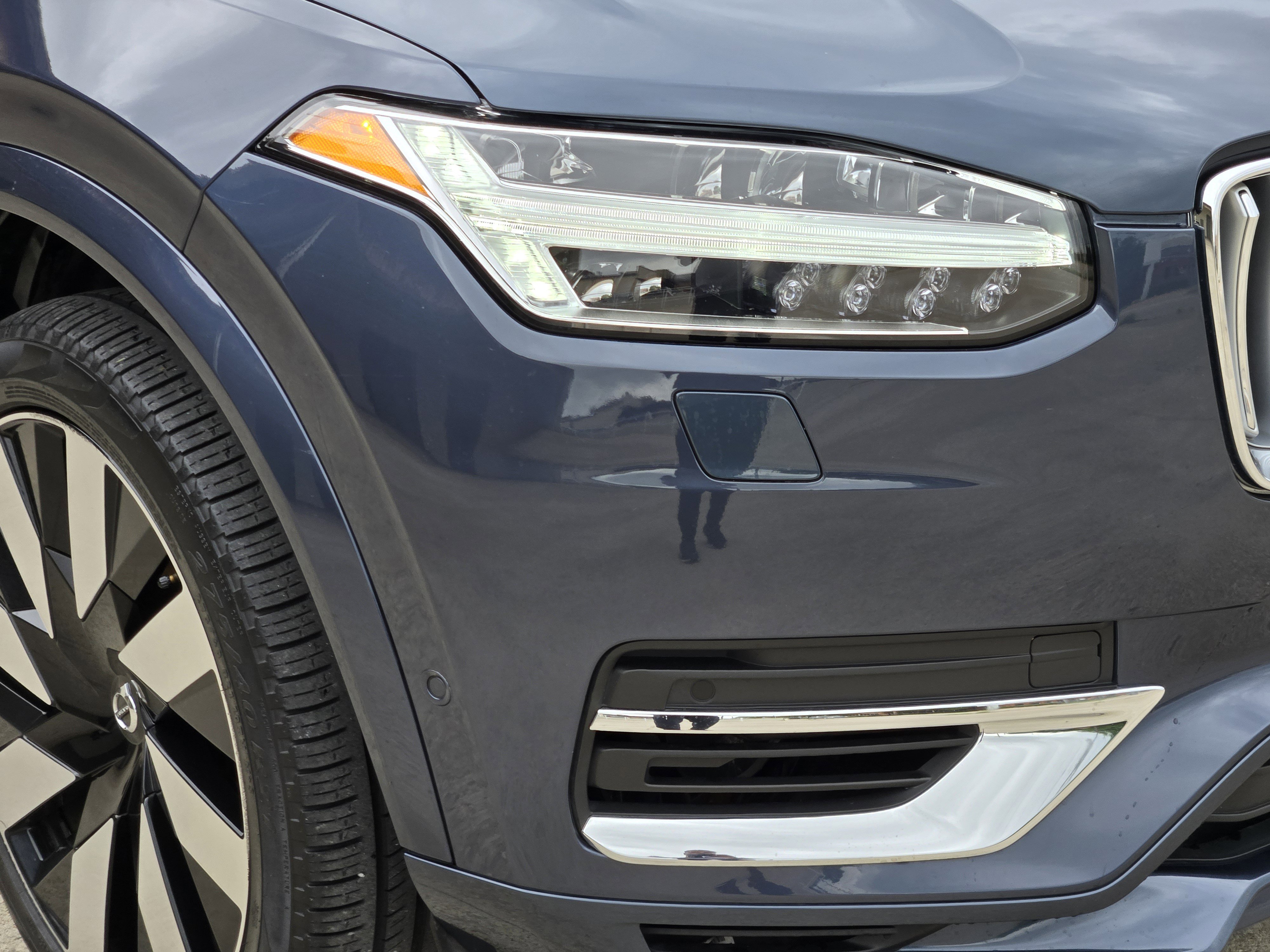 Used 2023 Volvo XC90 T8 Ultimate w/ Protection Package Premier image 34