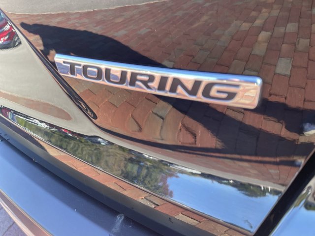 Used 2020 Honda CR-V Touring image 33
