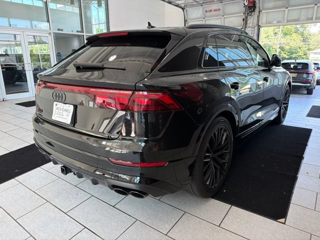 Used 2025 Audi SQ8 Prestige AWD/4WD image 5