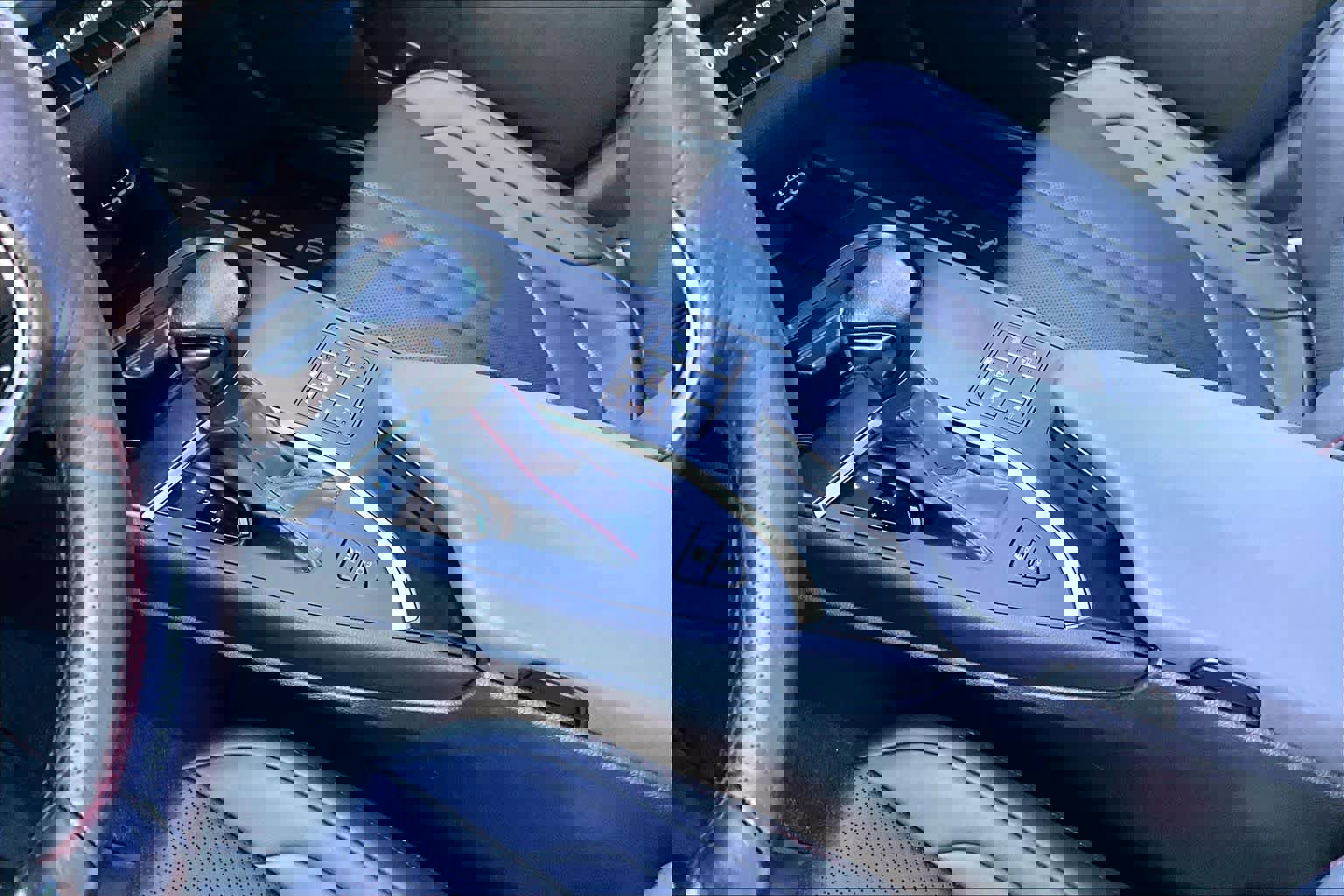 Used 2024 Lexus UX 250h F Sport image 16