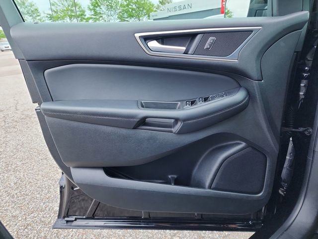 Used 2024 Ford Edge SEL image 17