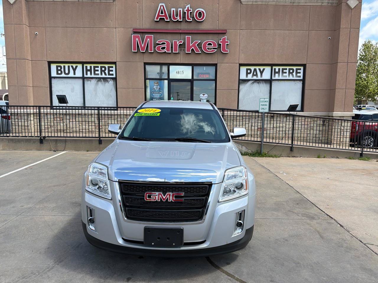 Used 2014 GMC Terrain SLE FWD image 2