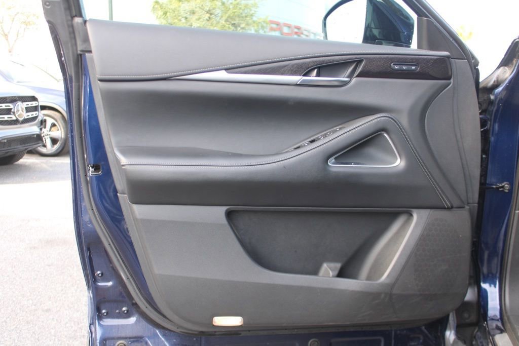 Used 2022 INFINITI QX60 Sensory w/ Cargo Package AWD/4WD image 11