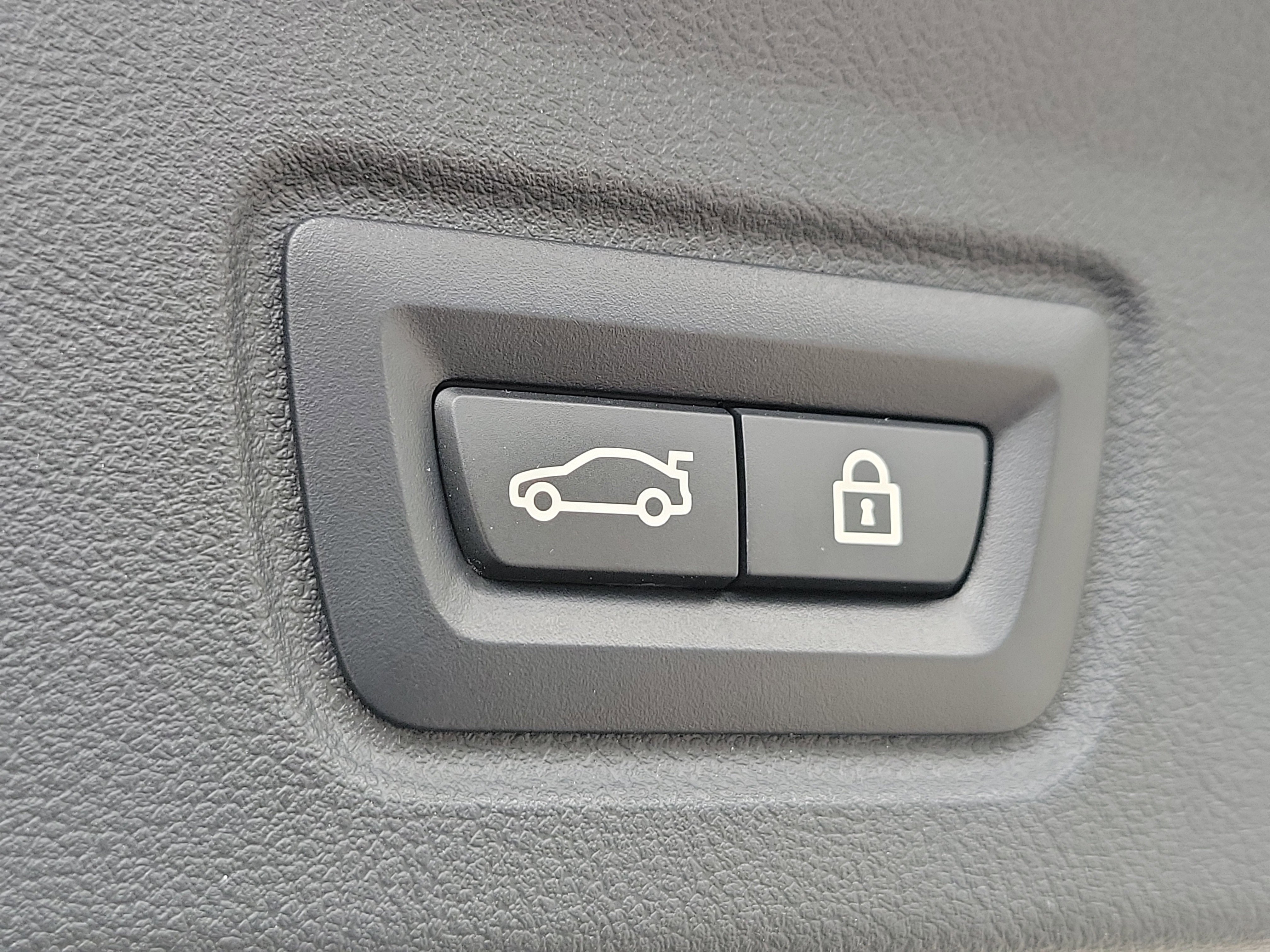 Certified 2023 BMW i4 eDrive35 w/ Parking Assistance Package image 6