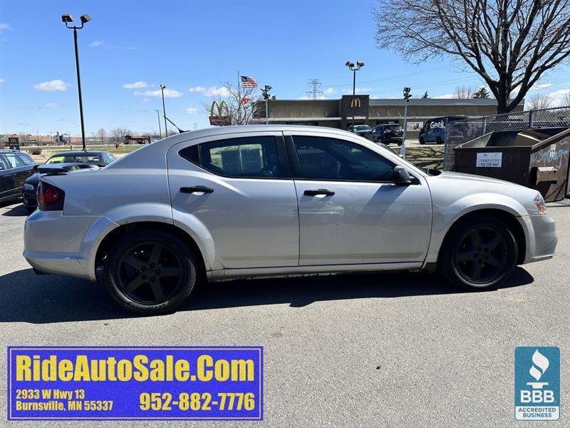 Used 2013 Dodge Avenger SXT w/ Rallye Appearance Group FWD image 4