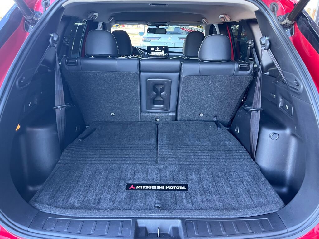 Used 2022 Mitsubishi Outlander SEL image 23