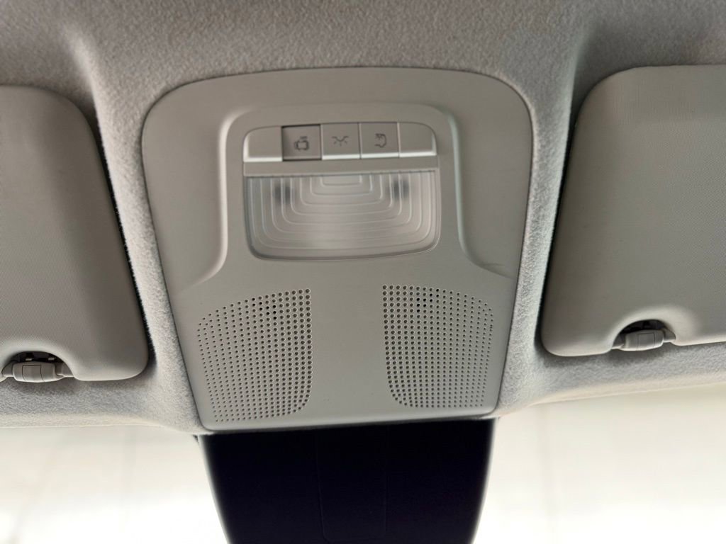 Used 2018 Mercedes-Benz Metris w/ Blind Spot Assist Package image 46