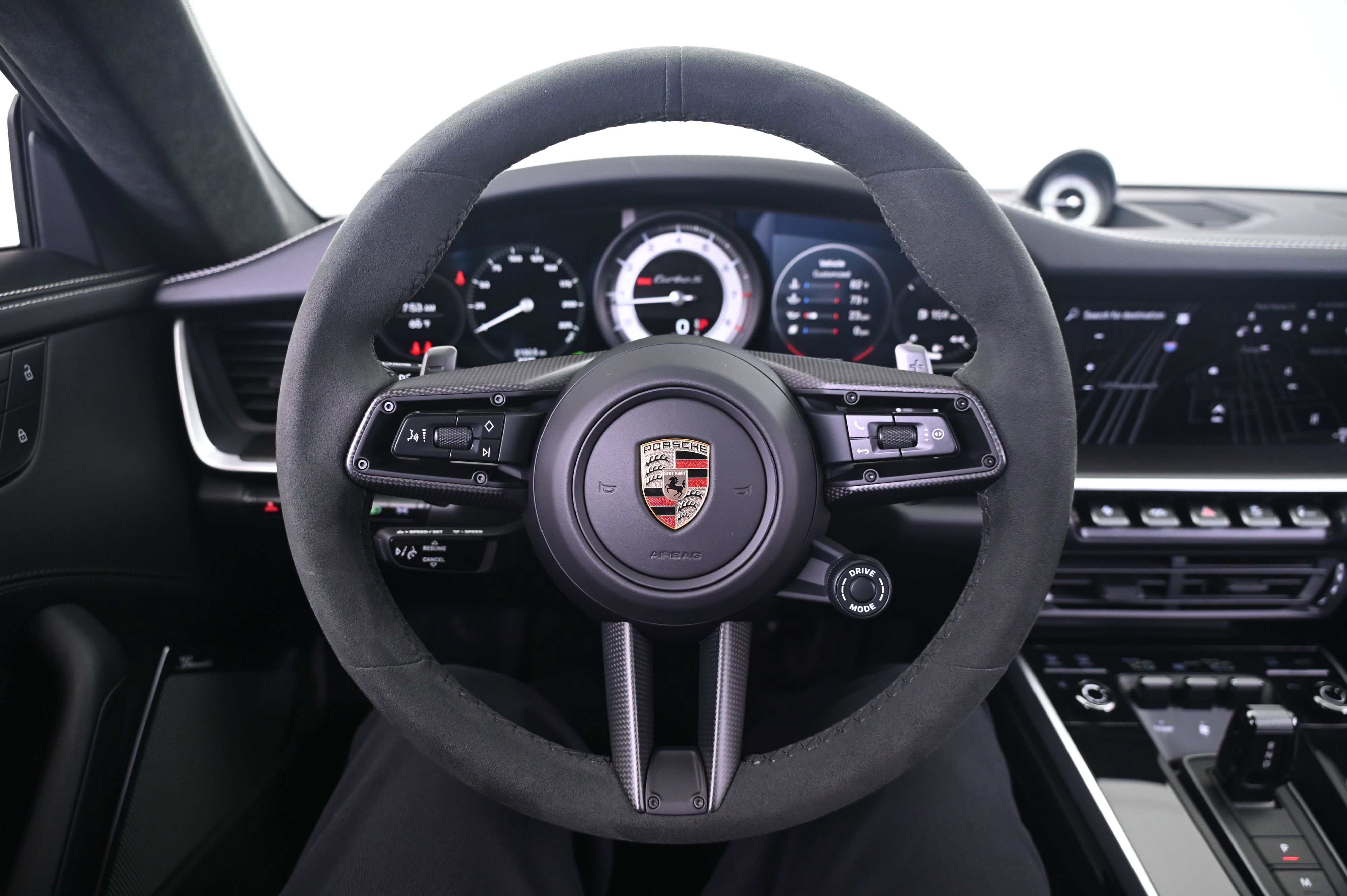 Certified 2025 Porsche 911 Turbo image 31