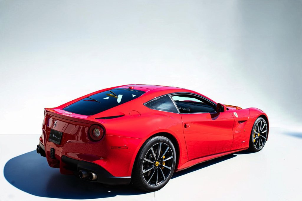 Used 2014 Ferrari F12 Berlinetta RWD image 2