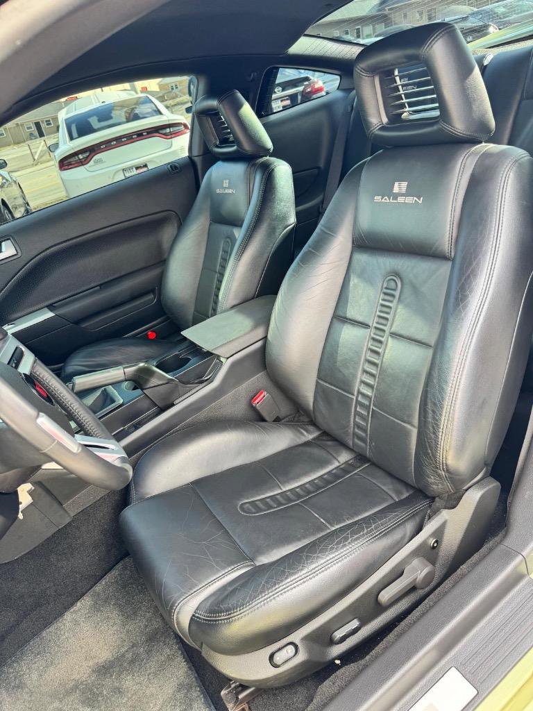 Used 2006 Ford Mustang GT image 19