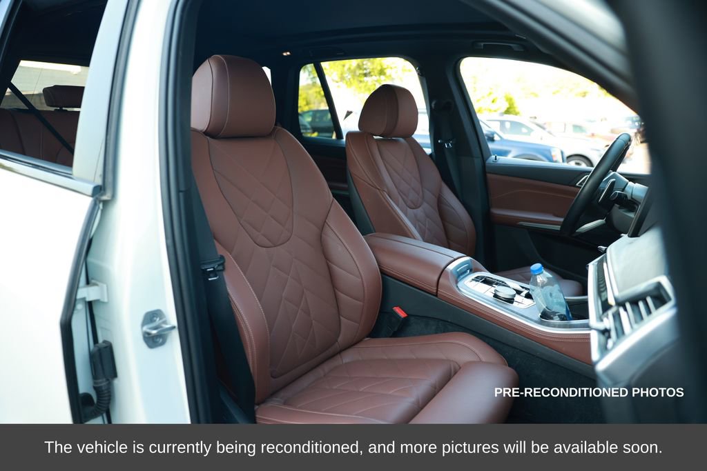 Used 2024 BMW X5 sDrive40i w/ M Sport Package image 15