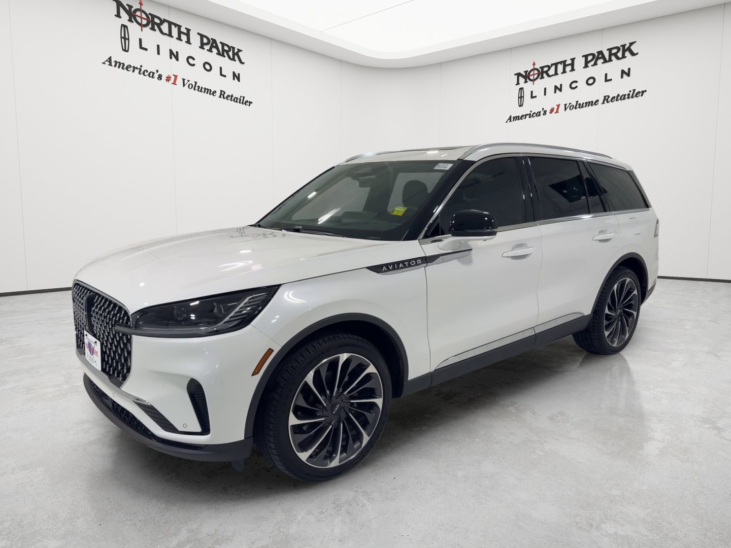 Used 2026 Lincoln Aviator Reserve AWD/4WD video 1