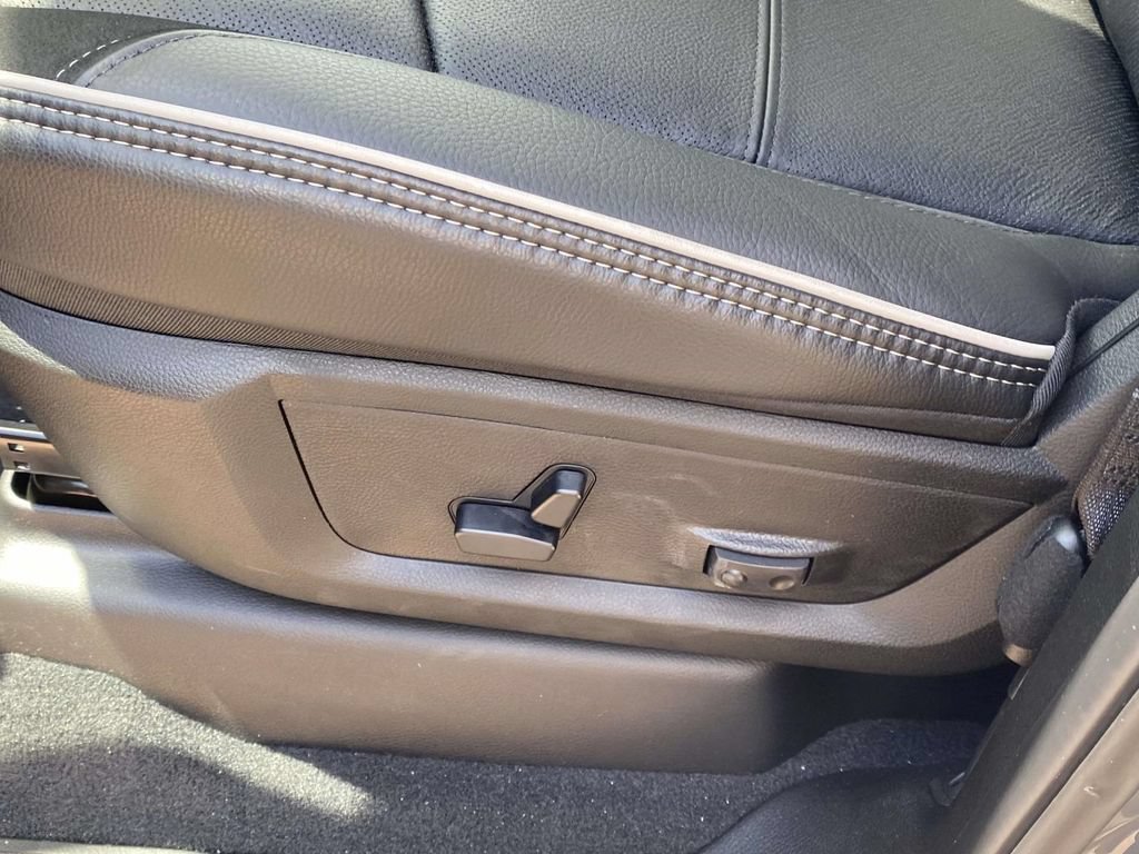 New 2026 RAM 2500 Laramie AWD/4WD image 44