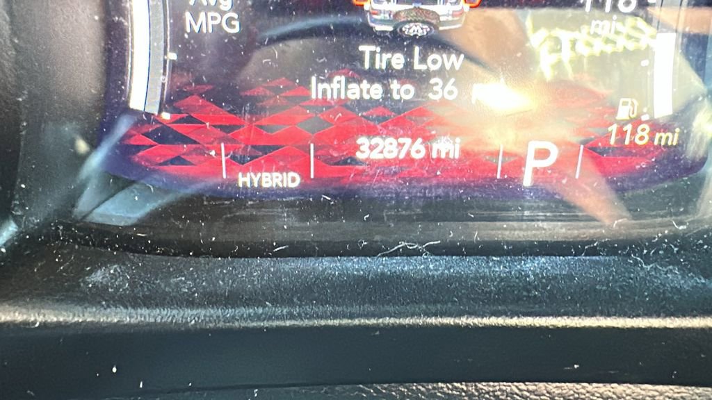 Used 2022 Jeep Wrangler Unlimited Sahara w/ Cold Weather Group image 16