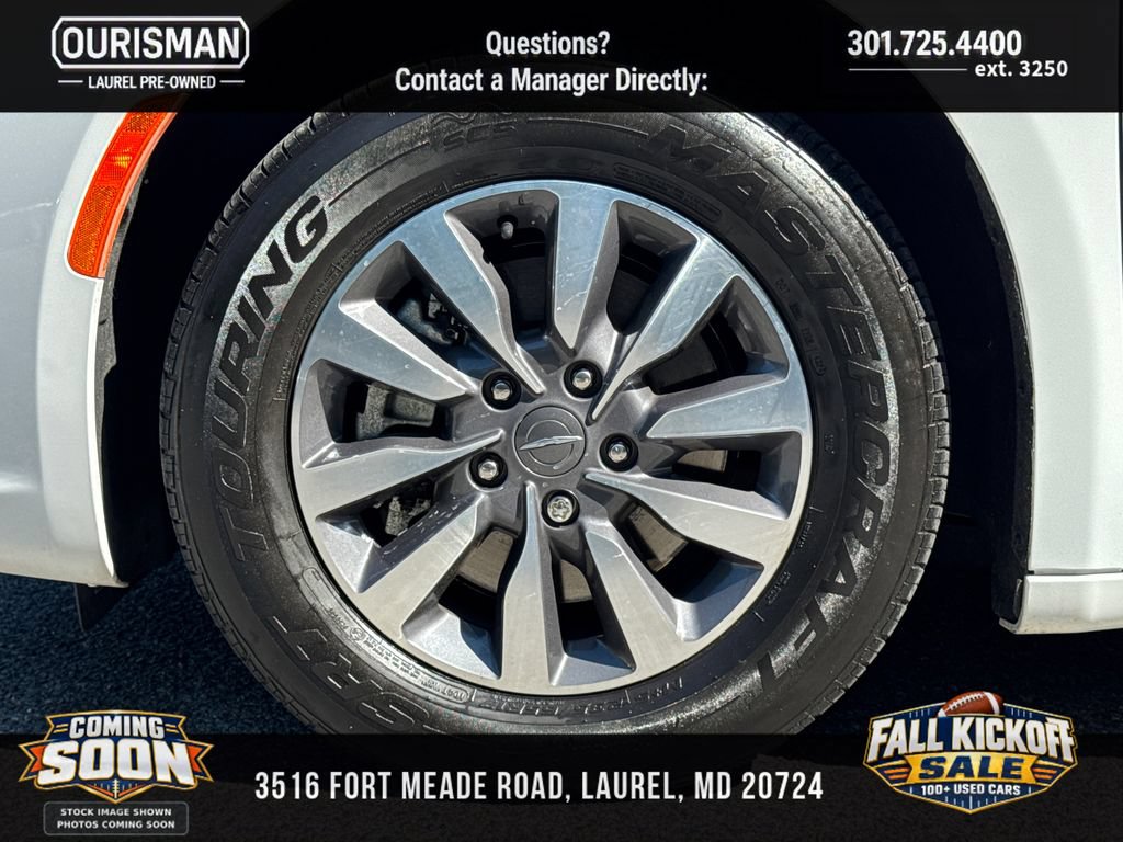 Used 2024 Chrysler Pacifica Limited FWD image 5
