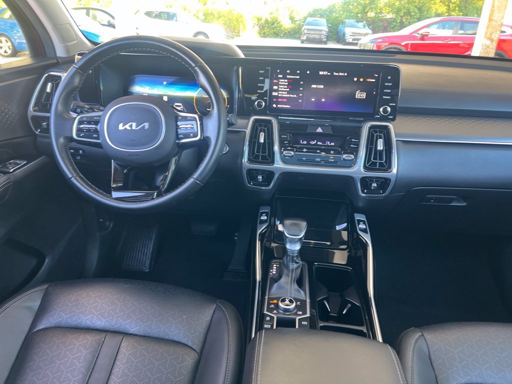 Used 2023 Kia Sorento SX AWD/4WD image 19