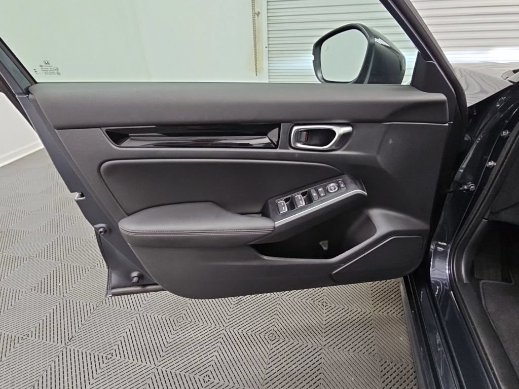 Used 2025 Honda Civic Sport Touring image 31