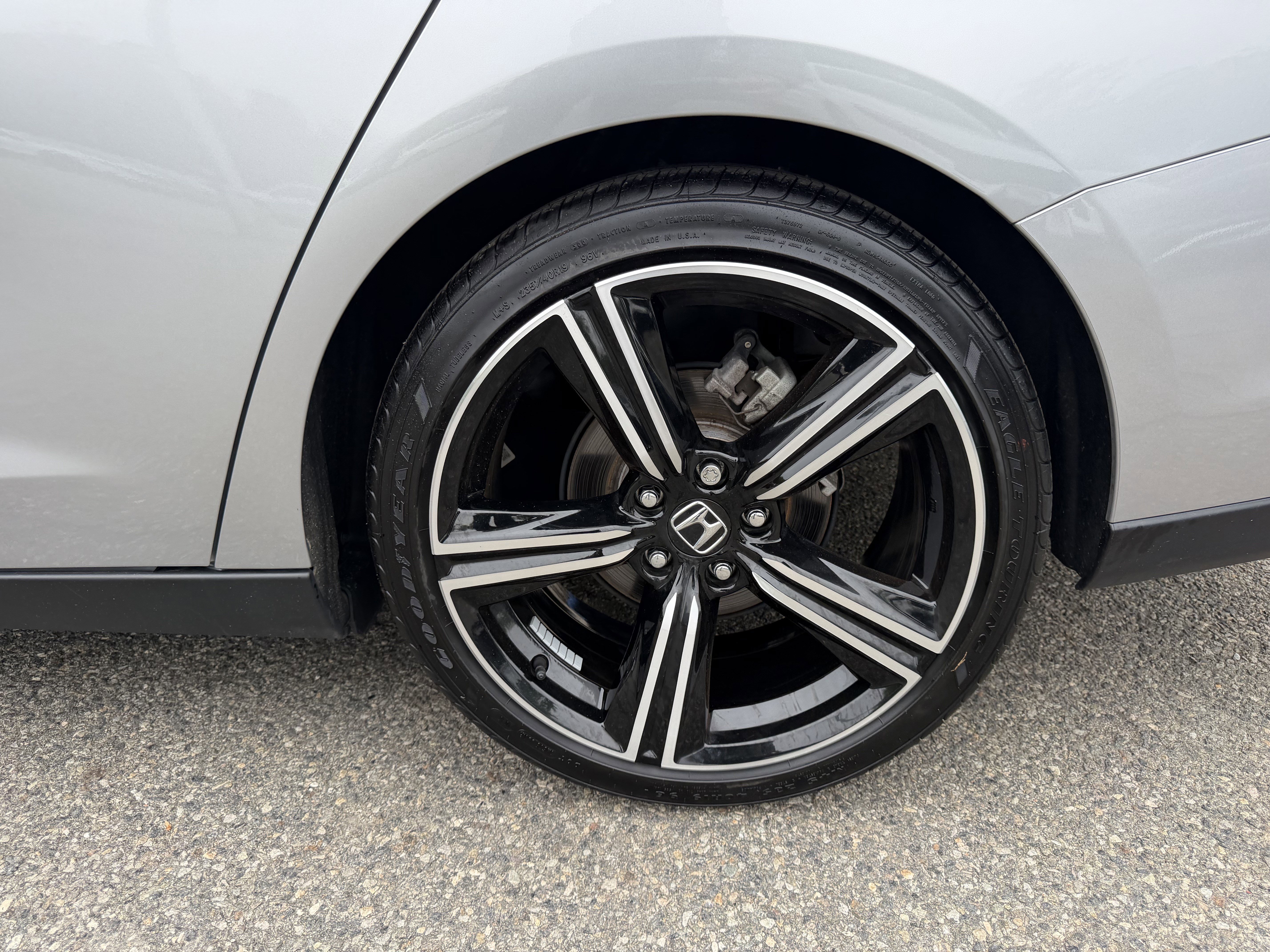 Used 2025 Honda Accord Sport image 9
