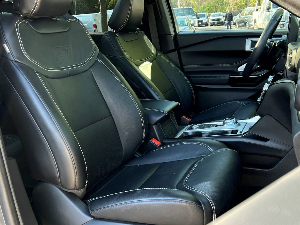 Used 2023 Ford Explorer ST w/ Equipment Group 401A image 12