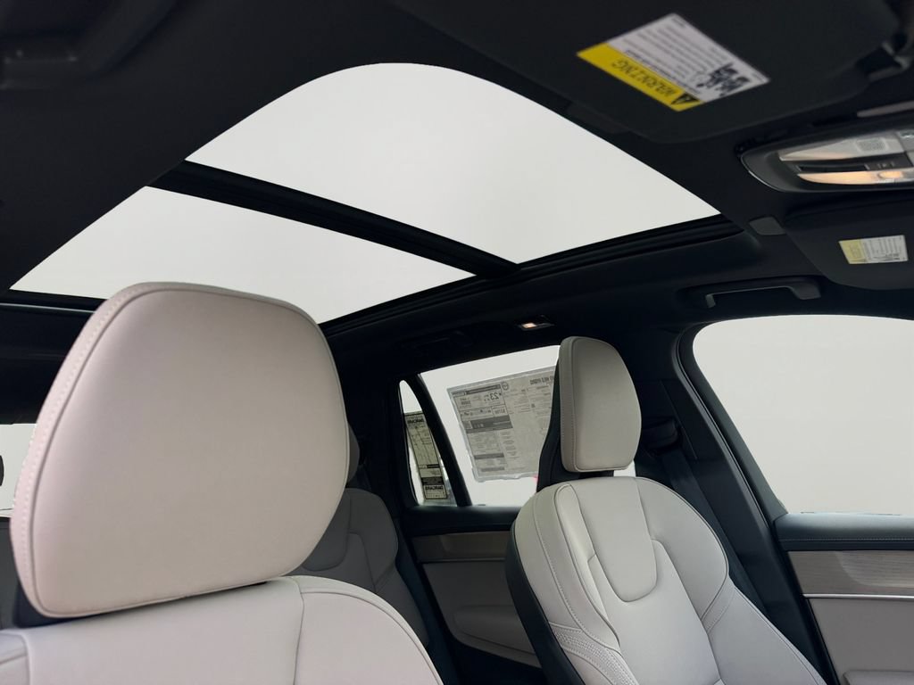 New 2026 Volvo XC90 B6 Plus AWD/4WD image 5